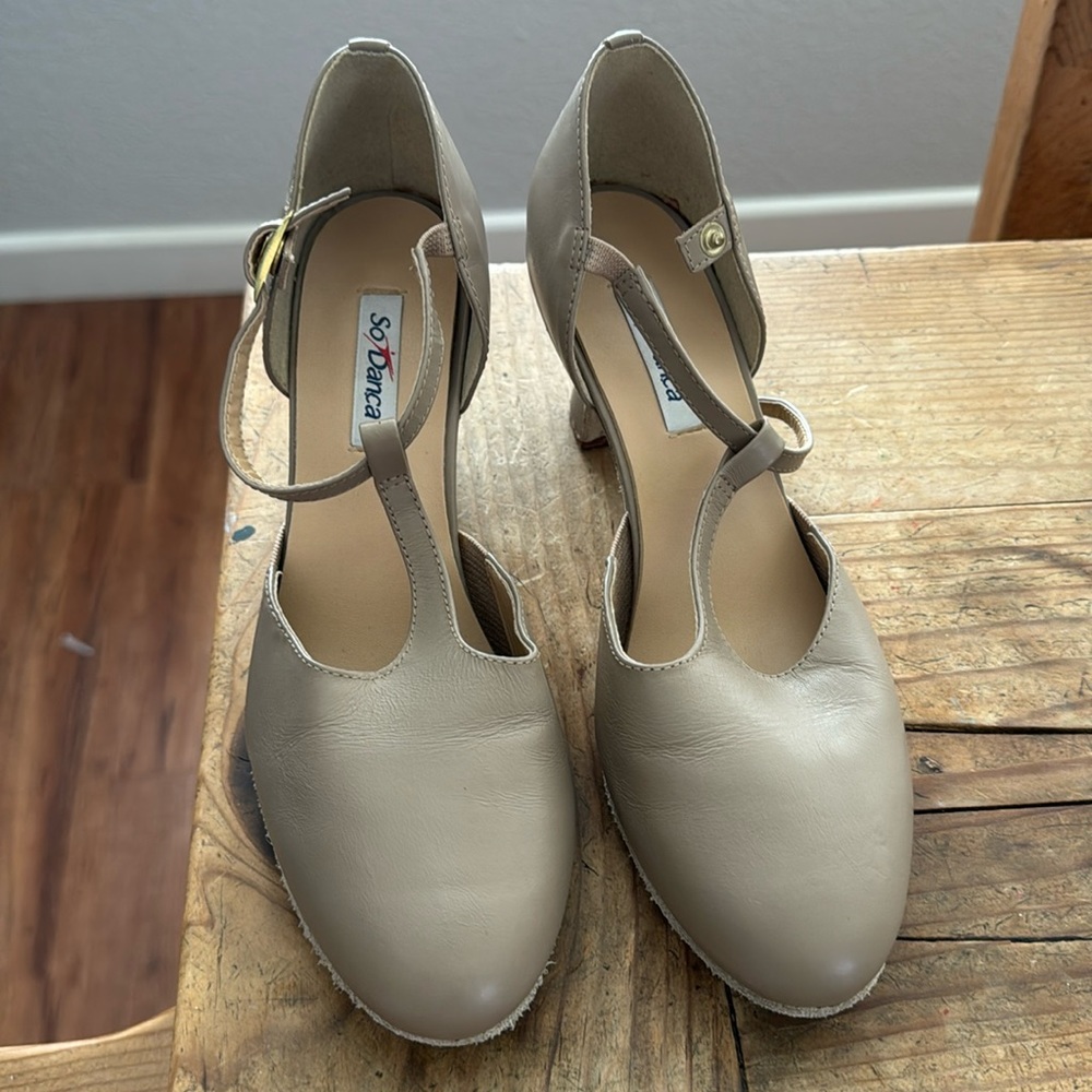 Like New SoDanca tan Tstrap character shoes (Connie ch57) 7.5, 2.5” heel